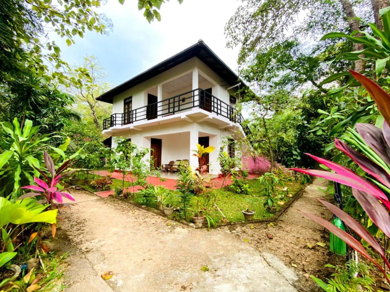 Weaver Bird Villa Habarana Exterior foto